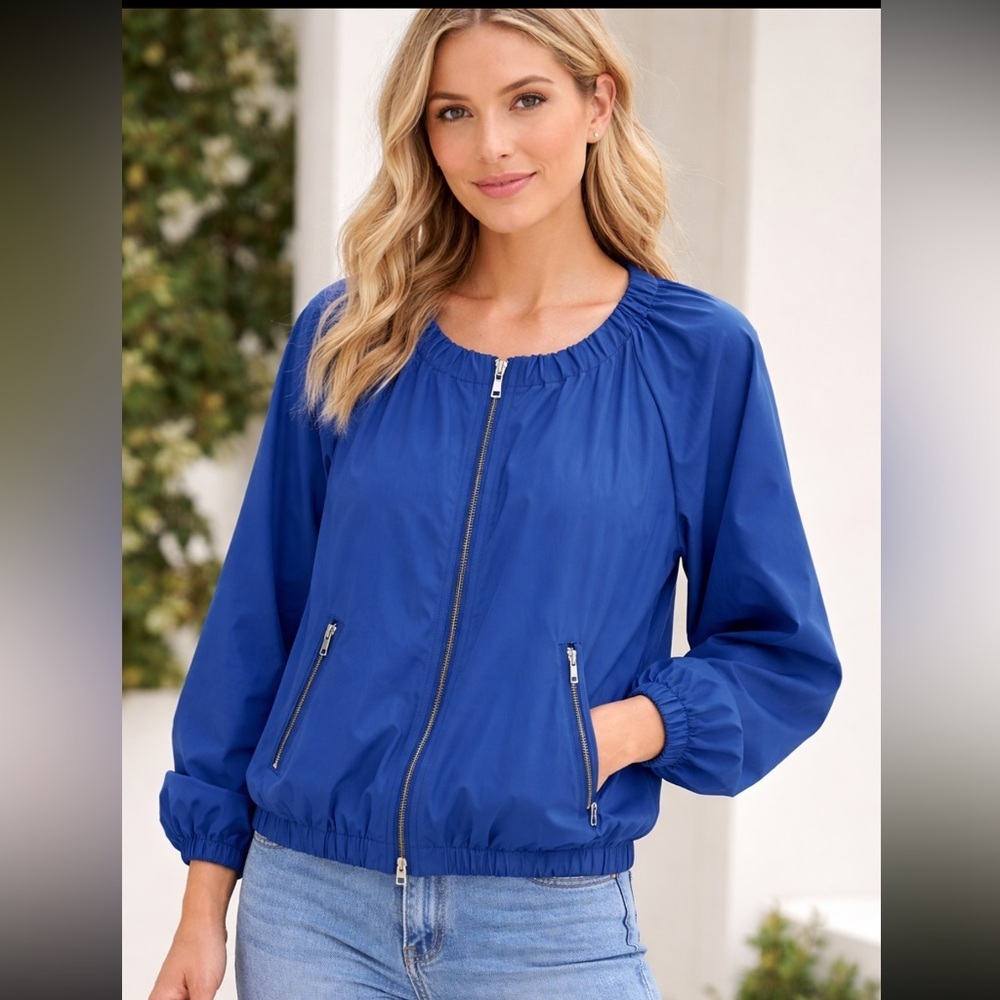 Ellen Tracy size large  blue light zip jacket with pockets